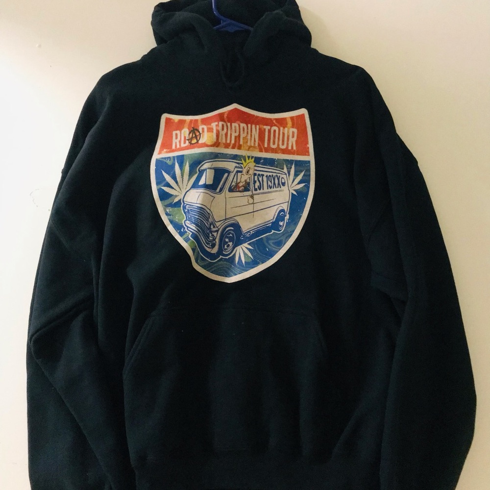 Machine gun Kelly road tripping hoodie eye catching and warm hoodie.